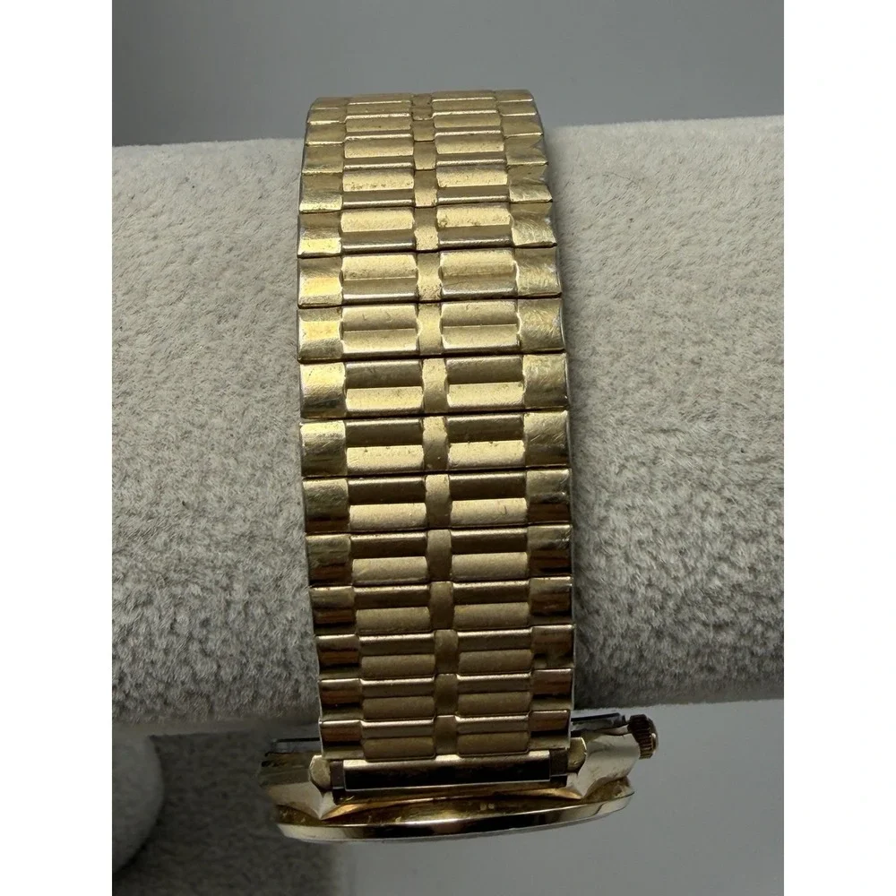 Caravelle Mens Watch New Battery 35MM 6.75